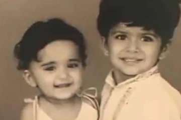 இந்த புகைப்படத்தில் இருக்கும் முன்னணி நடிகை யார் தெரியுமா.. யாருனு நீங்களே பாருங்க