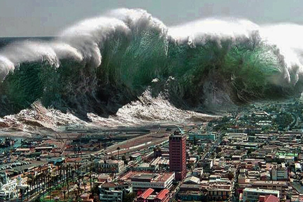 கலிபோர்னியாவிலும் சுனாமி அலைகள் | Tsunami Waves In California Too