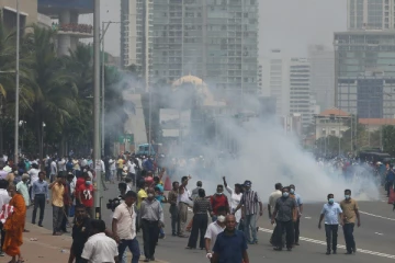 மே 9 வன்முறையுடன் தொடர்புடைய மேலும் பலர் கைது