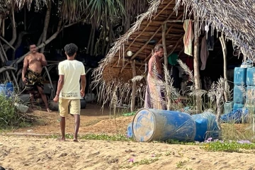 கொக்குத்தொடுவாயில் சட்டவிரோத சிங்கள குடியேற்றங்கள்: கண்டுகொள்ளாத பிரதேச செயலகம் (படங்கள்)