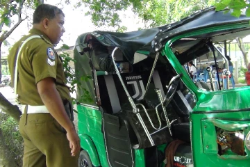 புத்தளத்தில் முச்சக்கரவண்டி விபத்து: பெண் ஒருவர் பலி