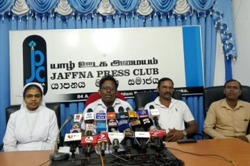 35 வயதிற்கு மேற்பட்ட அபிவிருத்தி உத்தியோகத்தர்களை ஆசிரியர் சேவைக்கு உள்வாங்குவது குறித்து கோரிக்கை (Photo)