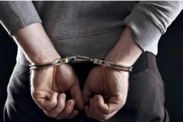 மட்டக்களப்பு, அம்பாறை மாவட்டங்களில் கொள்ளை சம்பவங்களில் ஈடுபட்டு வந்த இருவர் கைது