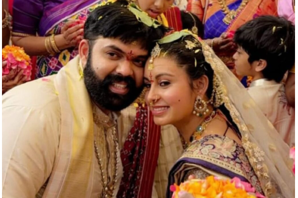 பிரியங்கா தேஷ்பாண்டே முதல் சமந்தா வரை 2025ஆம் ஆண்டு திருமணம் செய்துகொண்ட பிரபலங்கள்.. | Celebrities Married In 2025