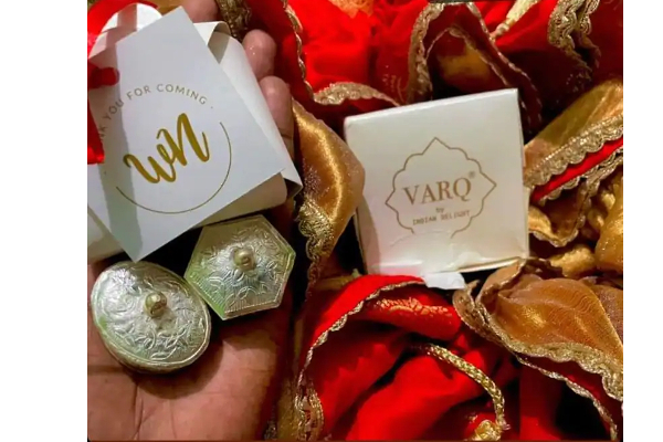 திருமணத்திற்கு வந்தவர்களுக்கு நயன்தாரா விக்கி கொடுத்த பரிசு! இவ்வளவு காஸ்ட்லியா? | Nayanthara Vignesh Costly Gift To Guests