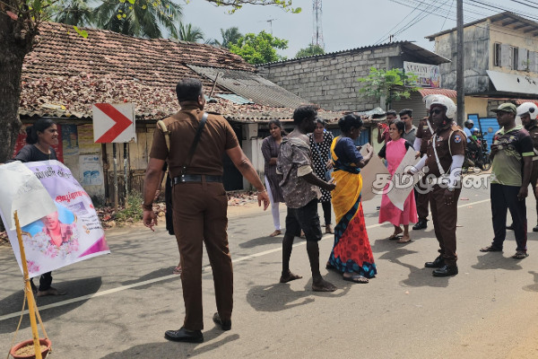 யாழில் துப்பாக்கிச்சூட்டுக்கு இலக்காகி உயிரிழந்த சிறுவன் - சடலத்துடன் வீதியில் போராடிய உறவுகள் | Police Shooting Boy Died In Jaffna Protest