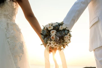 திருமணத்திற்காக இலங்கை வந்த இளைஞருக்கு நேர்ந்த சோகம்; தாயும் மகனும்  கொரோனாவுக்கு பலி!