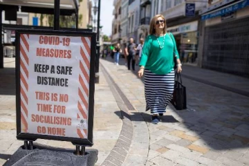 உலகிலேயே அதிகமானோர் தடுப்பூசி போட்டுக்கொண்ட நாட்டில் திடீர் உத்தரவு