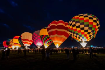 மீண்டும் தடைப்பட்ட லண்டன் ஹாட் ஏர் பலூன் திருவிழா