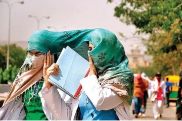 கொளுத்தும் வெயில்; வெளியே போறீங்களா? கண்டிப்பா இதை நோட் பண்ணுங்க!