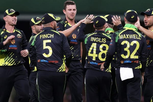 முதல் போட்டியில் மண் கவ்வியது இலங்கை | Australia Tour Of Sri Lanka Live Score