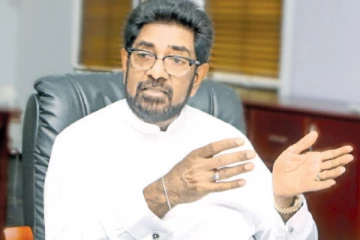 நாடாளுமன்ற உறுப்பினர்களுக்கு வாகனங்களை இறக்குமதி செய்ய எடுத்த தீர்மானம் இரத்து