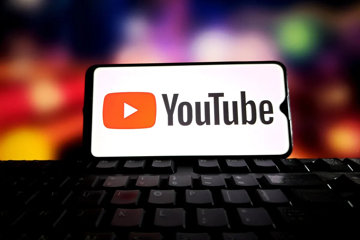 YouTube Picture in Picture, YouTube PiP iPhone iPad, YouTube PiP Android, YouTube Premium PiP feature, YouTube PiP global rollout, YouTube multitasking feature #YouTube #PiPMode #TechUpdate #iPhone #Android #YouTubePremium #GlobalLaunch #Multitasking