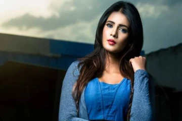 அடம்பிடித்த நடிகை மீரா மிதுனுக்கு நிபந்தனை ஜாமீன்!