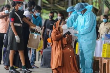 தடுப்பூசி செலுத்தாதவர்கள் எங்கும் செல்ல முடியாது;  வருகிறது தடை!