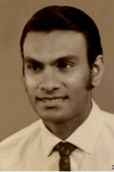 ඔබ ආදරය කරන චරිතවල ඔබ නොදුටු තරුණ වියේ ජායාරුප  | Famous People Hidden Images Politicians Actors