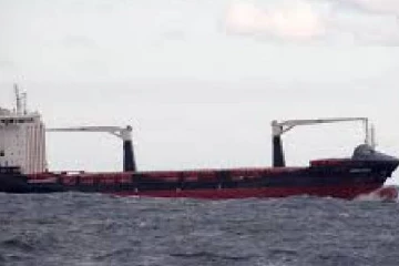 இலங்கை கடல்பறப்பில் சிக்கிய வெளிநாட்டு கப்பல்