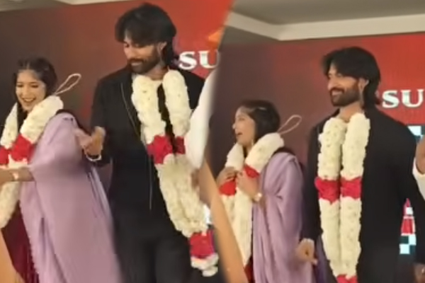 கழுத்தில் மாலையுடன் கம்ருதின், பார்வதி போட்ட ஆட்டம்... வைரலாகும் புகைப்படம் | Kamrudin Paaru Dance On Stage Fans Meet