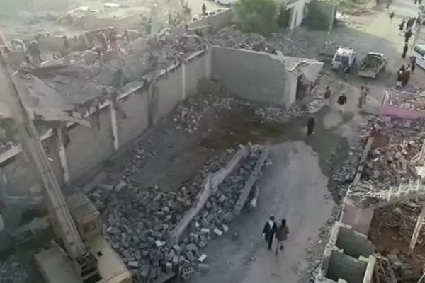 ஏமன் சிறை மீது விமானத் தாக்குதல்! 70இற்கும் மேற்பட்டோர் உயிரிழப்பு - ஐபிசி தமிழ்