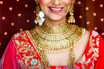 தொடர்ந்து அதிரடி உயர்வில் தங்கம் விலை - எவ்வளவு தெரியுமா?