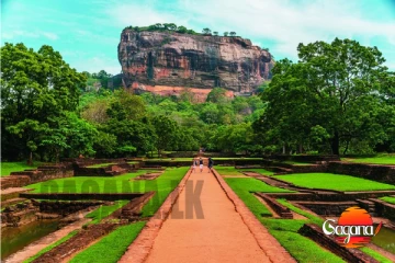 ලෝක උරුම සීගිරියටත් වැඩේ දෙයි වගේ - මෙහෙමත් මිනිස්සු