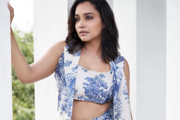 ட்ரெண்டி உடையில் நடிகை அபர்ணதி.. அழகிய ஸ்டில்கள் இதோ