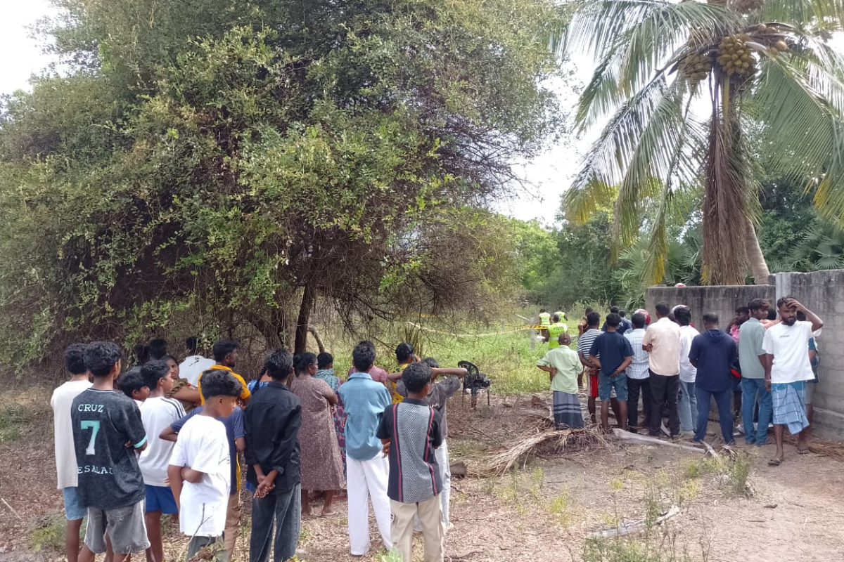 மன்னாரில் இருவேறு இடங்களில் மீட்கப்பட்ட இரண்டு சடலங்கள்! தொடரும் விசாரணை | Two Bodies Recovered In Mannar மன்னாரில் இருவேறு இடங்களில் மீட்கப்பட்ட இரண்டு சடலங்கள்! தொடரும் விசாரணை | Two Bodies Recovered In Mannar