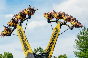 அமெரிக்காவில் எந்திரக்கோளாறு காரணமாக அந்தரத்தில் தவித்த பயணிகள்!