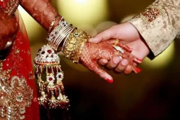 திருமணத்திற்கு மாமியார் பரிசாக அளித்த நகைகள்! திருமணத்தையே நிறுத்திய மணப்பெண்