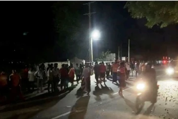 அம்பாறையில் பதற்றம் - காவல்துறை துப்பாக்கிச்சூடு; காவலரண் எரிப்பு!