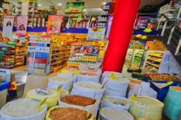 அத்தியாவசிய பொருட்களின் விலைகளை அதிகரிக்குமாறு கோரிக்கை