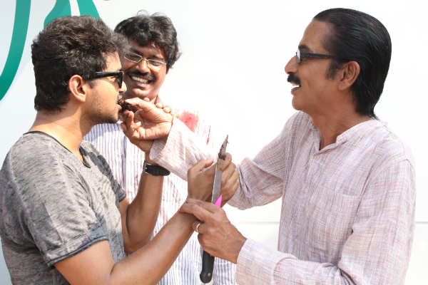 ட்விட்டரை விட்டே போய்ட்டாரா? தளபதி 67 ட்வீட்டால் மனோ பாலாவிற்கு வந்த சோதனை | Actor Manobala Repalyed To Controversy