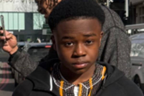 லண்டனில் 13 வயது சிறுவன் மாயம்: பொதுமக்களிடம் பொலிஸார் வேண்டுகோள் | 13 Yrs Old Boy Abdul Missing In North London