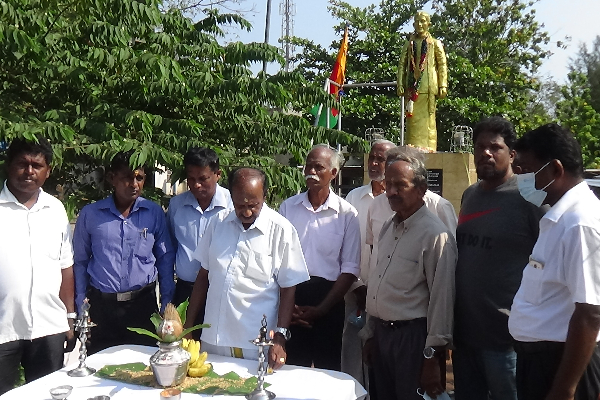 இலங்கை தமிழரசுக்கட்சியின் ஸ்தாபகத் தலைவர் எஸ்.ஜெ.வி செல்வநாயகத்தின்  ஜனன தினம் அனுஷ்டிப்பு | 124Th Birthday Sjv Selvanayagam President