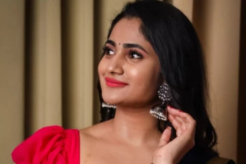 லாஸ்லியா இந்த ட்ரெஸ்ல எவ்ளோ அழகா இருக்காங்க பாருங்க..ட்ரெண்டிங் புகைப்படம்..