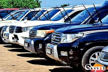 ජනපති කාර්යාලයේ සැප වාහන 27ක් වෙන්දේසියට....