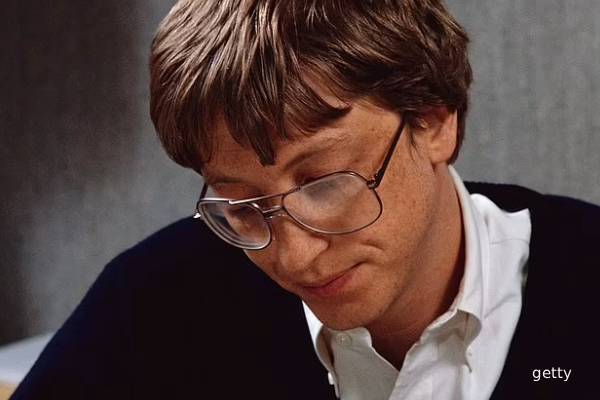 உலகளாவிய பெருந்தொற்று குறித்து பில் கேட்ஸ் உடன் 2015ல் விவாதித்த எப்ஸ்டீன் | Bill Gates Epstein Global Pandemic உலகளாவிய பெருந்தொற்று குறித்து பில் கேட்ஸ் உடன் 2015ல் விவாதித்த எப்ஸ்டீன் | Bill Gates Epstein Global Pandemic