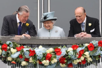 இளவரசர் பிலிப்பின் இறுதிச் சடங்கின் அதே நாளில் பிரித்தானியா மகாராணியை மீளா துயரத்தில் ஆழ்த்திய மற்றொரு மரணம்!