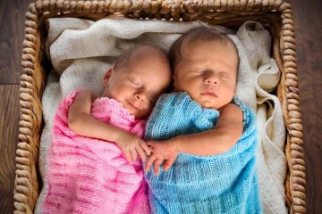 இரட்டை குழந்தை பிறக்க ஆசையா? தம்பதிகள் செய்ய வேண்டியது இதுதான்!