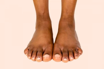 கால்களின் தோலை நிமிடங்களில் பளபளக்கச் செய்யும் வீட்டு வைத்தியம் - எப்படி தெரியுமா?