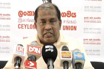 கல்வி அமைச்சருடனான பேச்சு தோல்வி; தொடர்கின்றது ஆசிரியர்கள் போராட்டம்