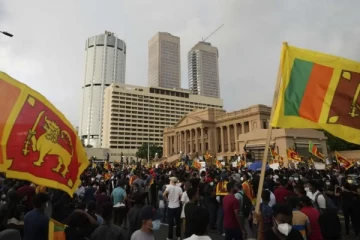 මයි 9 ප්‍රචණ්ඩත්වයට අදාලව තවත් 31ක් අත්අඩංගුවට - පොලිසියෙන් නිවේදනයක්