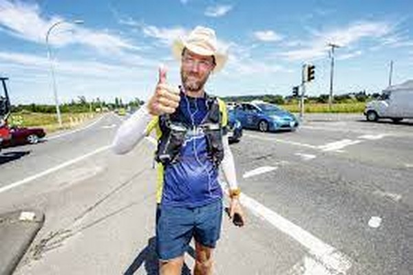 68 நாட்கள் மரதன் ஒடி உலக சாதனை படைத்த கனேடியர்! | British Columbia Dave Proctor Cross Canada