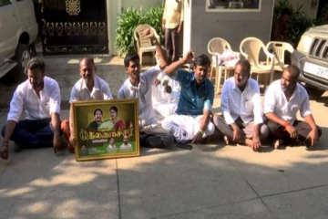 சசிகலா மீண்டும் அரசியலுக்கு வாங்க! அடம்பிடிக்கும் 6 பேர்... வெளியான புகைப்படம்