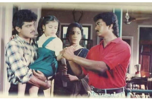 சூர்யா செய்த தவறால் விழுந்த விஜய்.. தூக்காமல் அப்படி இயக்குனர் செய்த காரியம்.. | Nerukku Ner Director About Vijay Suriya Bike Scene