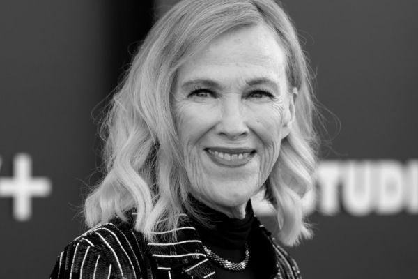 உலகப்புகழ் பெற்ற பிரபல நடிகை மரணம்.. அதிர்ச்சியில் ரசிகர்கள்!! யார் அந்த நடிகை தெரியுமா? | Catherine O Hara Died At 71 Age உலகப்புகழ் பெற்ற பிரபல நடிகை மரணம்.. அதிர்ச்சியில் ரசிகர்கள்!! யார் அந்த நடிகை தெரியுமா? | Catherine O Hara Died At 71 Age