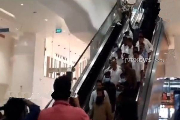 கொழும்பு சிட்டி சென்டருக்கு வந்தார் ரஞ்சன் ராமநாயக்க | Ranjan Ramanayake Came To Colombo Ccc