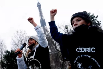 கைது செய்யப்படும்போது மூச்சுத்திணறி உயிரிழந்த சாரதி: பொலிசார் மீது வழக்கு