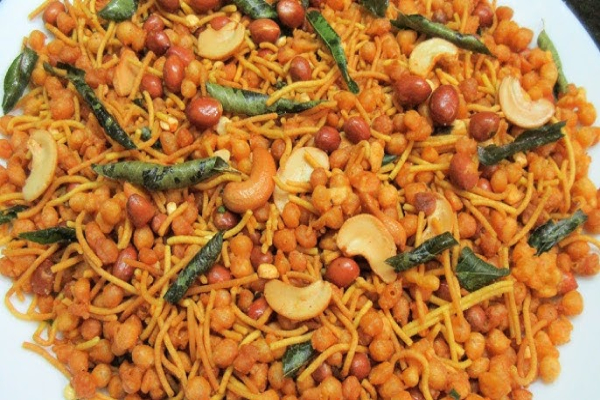 யாழ்ப்பாணத்தில் மோட்டார் சைக்கிளில் வந்தவர்களின் கத்தி குத்தில் கடை உரிமையாளர் மரணம் | Shop Owner Dies After Being Stabbed In Jaffna