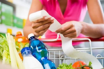 கனடாவில் குடும்பம் ஒன்றின் சராசரி செலவு 700 டொலர்களினால் உயரும்